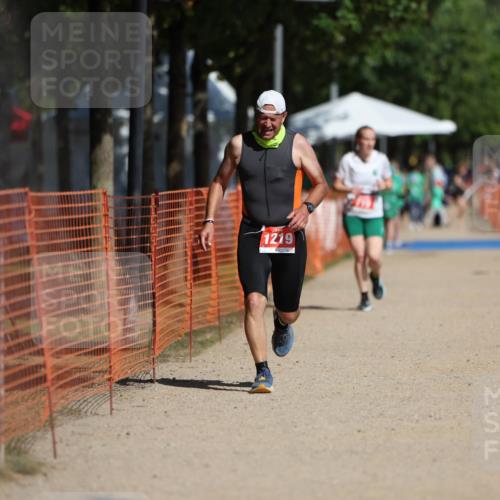 07.09.2025 - 19. Norderstedt Triathlon Michael Strokosch http://msf.ph/oto/8764064 07.09.2025 12:11:32 Laufen 719, 1219 meine-sportfotos.de