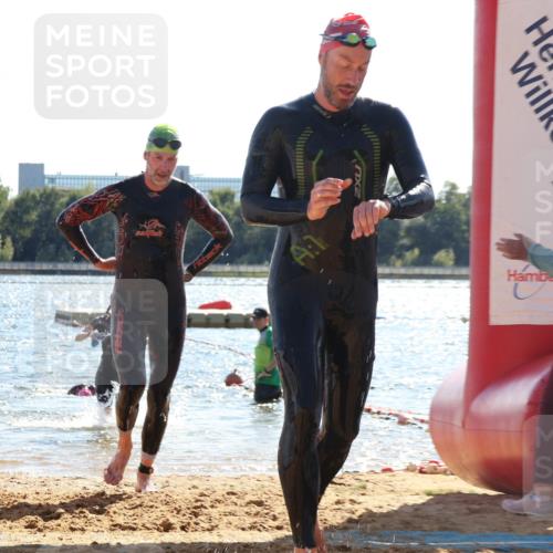 07.09.2025 - 19. Norderstedt Triathlon Luisa Fischer http://msf.ph/oto/8764088 07.09.2025 15:01:49 Schwimmen 397, 878, 885 meine-sportfotos.de