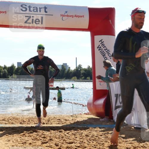 07.09.2025 - 19. Norderstedt Triathlon Luisa Fischer http://msf.ph/oto/8764098 07.09.2025 15:01:50 Schwimmen 397, 878, 885 meine-sportfotos.de