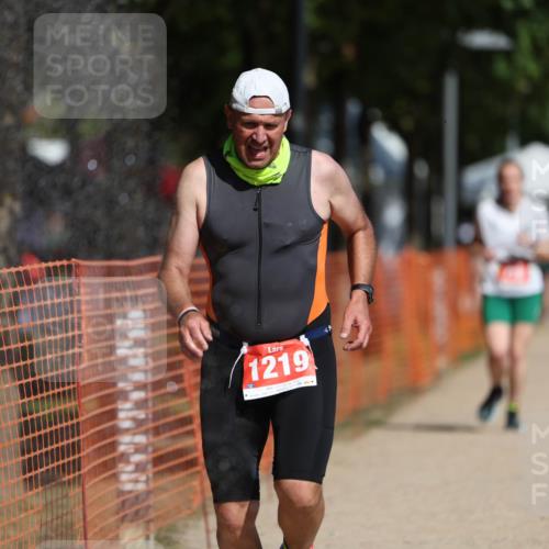07.09.2025 - 19. Norderstedt Triathlon Michael Strokosch http://msf.ph/oto/8764122 07.09.2025 12:11:35 Laufen 719, 1219 meine-sportfotos.de