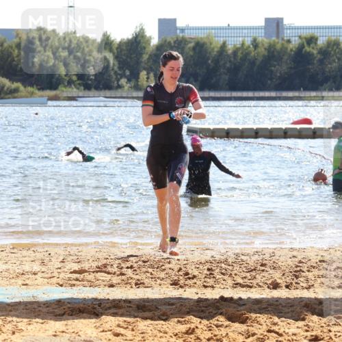07.09.2025 - 19. Norderstedt Triathlon Luisa Fischer http://msf.ph/oto/8764123 07.09.2025 15:01:53 Schwimmen 397, 878, 885 meine-sportfotos.de