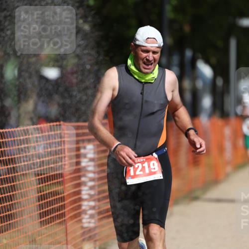 07.09.2025 - 19. Norderstedt Triathlon Michael Strokosch http://msf.ph/oto/8764129 07.09.2025 12:11:35 Laufen 719, 1219 meine-sportfotos.de