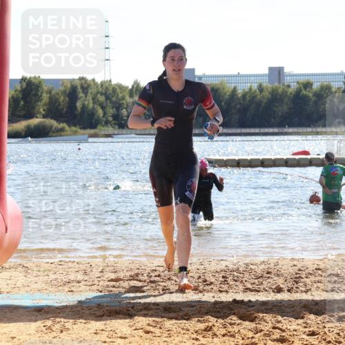 07.09.2025 - 19. Norderstedt Triathlon Luisa Fischer http://msf.ph/oto/8764149 07.09.2025 15:01:54 Schwimmen 397, 878, 885 meine-sportfotos.de