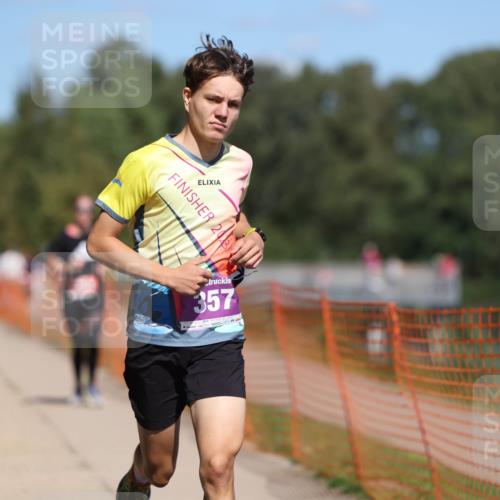 07.09.2025 - 19. Norderstedt Triathlon Michael Strokosch http://msf.ph/oto/8764178 07.09.2025 13:19:51 Laufen 161, 197, 205, 357, 1321, 1397 meine-sportfotos.de