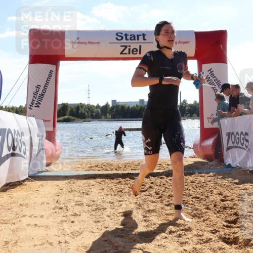 07.09.2025 - 19. Norderstedt Triathlon Luisa Fischer http://msf.ph/oto/8764186 07.09.2025 15:01:56 Schwimmen 397, 878, 885 meine-sportfotos.de