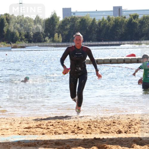 07.09.2025 - 19. Norderstedt Triathlon Luisa Fischer http://msf.ph/oto/8764193 07.09.2025 15:02:00 Schwimmen 397, 878, 885, 939 meine-sportfotos.de