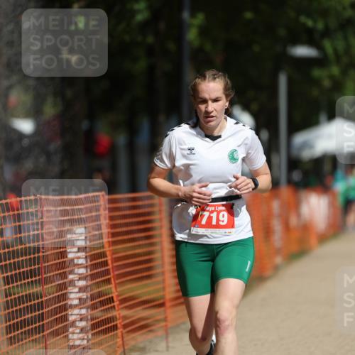 07.09.2025 - 19. Norderstedt Triathlon Michael Strokosch http://msf.ph/oto/8764194 07.09.2025 12:11:40 Laufen 281, 719, 1219 meine-sportfotos.de