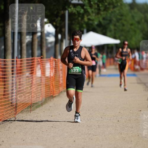 07.09.2025 - 19. Norderstedt Triathlon Michael Strokosch http://msf.ph/oto/8764229 07.09.2025 10:48:13 Laufen 91, 123, 132, 1115 meine-sportfotos.de