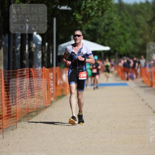 07.09.2025 - 19. Norderstedt Triathlon Michael Strokosch http://msf.ph/oto/8764230 07.09.2025 12:12:05 Laufen 296 meine-sportfotos.de