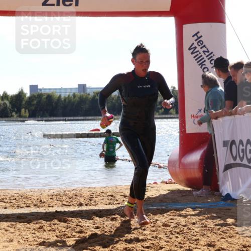 07.09.2025 - 19. Norderstedt Triathlon Luisa Fischer http://msf.ph/oto/8764241 07.09.2025 15:02:03 Schwimmen 878, 885, 939 meine-sportfotos.de