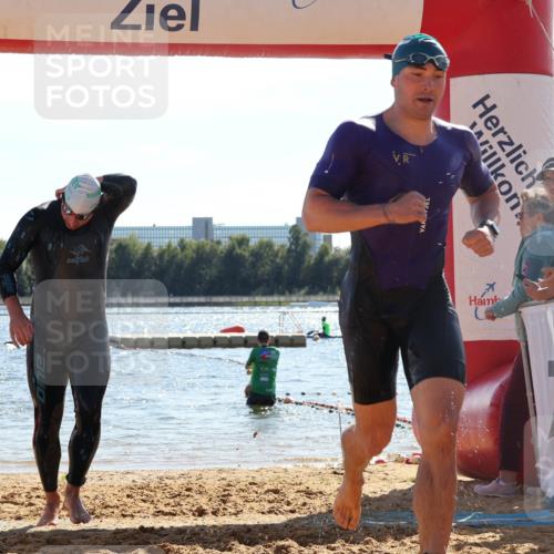 07.09.2025 - 19. Norderstedt Triathlon Luisa Fischer http://msf.ph/oto/8764272 07.09.2025 15:02:28 Schwimmen 401, 882, 1545 meine-sportfotos.de