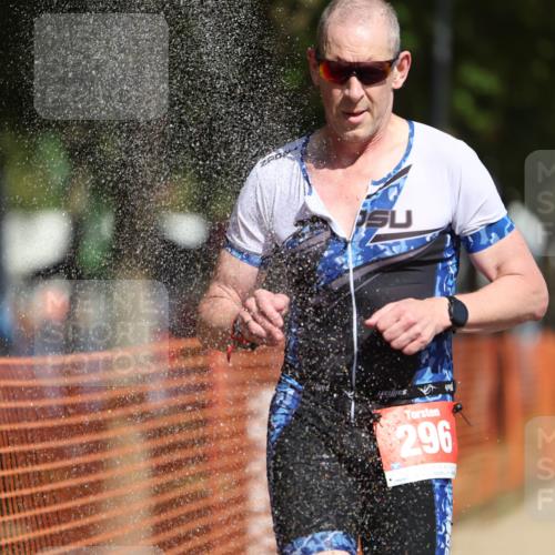 07.09.2025 - 19. Norderstedt Triathlon Michael Strokosch http://msf.ph/oto/8764289 07.09.2025 12:12:10 Laufen 296 meine-sportfotos.de