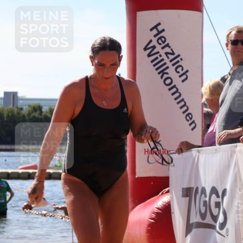 07.09.2025 - 19. Norderstedt Triathlon Luisa Fischer http://msf.ph/oto/8764291 07.09.2025 12:31:24 Schwimmen 745 meine-sportfotos.de