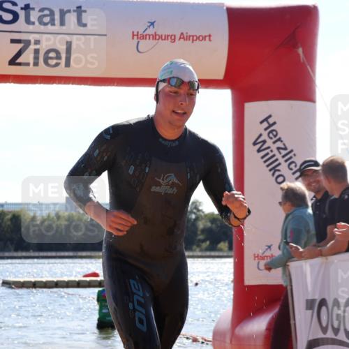 07.09.2025 - 19. Norderstedt Triathlon Luisa Fischer http://msf.ph/oto/8764292 07.09.2025 15:02:30 Schwimmen 401, 1545 meine-sportfotos.de