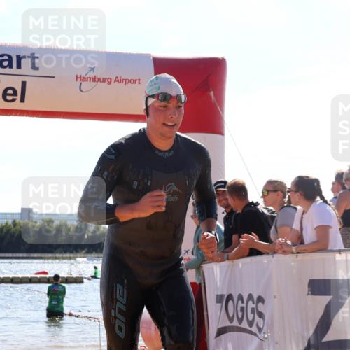 07.09.2025 - 19. Norderstedt Triathlon Luisa Fischer http://msf.ph/oto/8764295 07.09.2025 15:02:30 Schwimmen 401, 1545 meine-sportfotos.de