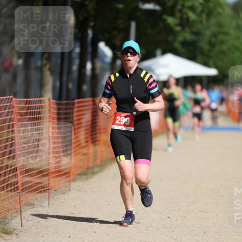 07.09.2025 - 19. Norderstedt Triathlon Michael Strokosch http://msf.ph/oto/8764311 07.09.2025 12:12:19 Laufen 299 meine-sportfotos.de