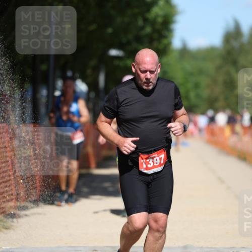 07.09.2025 - 19. Norderstedt Triathlon Michael Strokosch http://msf.ph/oto/8764329 07.09.2025 13:19:56 Laufen 161, 205, 808, 1321, 1397 meine-sportfotos.de