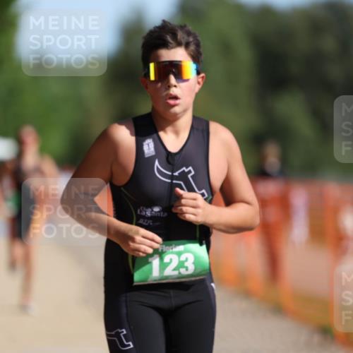 07.09.2025 - 19. Norderstedt Triathlon Michael Strokosch http://msf.ph/oto/8764356 07.09.2025 10:48:16 Laufen 91, 123 meine-sportfotos.de