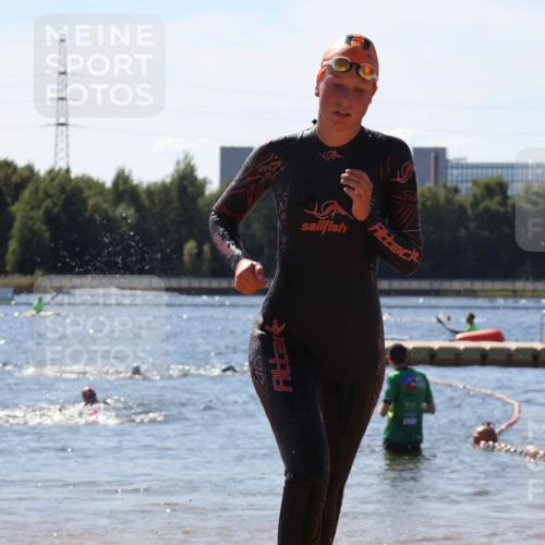 07.09.2025 - 19. Norderstedt Triathlon Luisa Fischer http://msf.ph/oto/8764404 07.09.2025 12:31:50 Schwimmen 346 meine-sportfotos.de