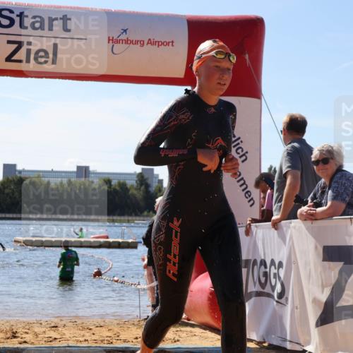 07.09.2025 - 19. Norderstedt Triathlon Luisa Fischer http://msf.ph/oto/8764419 07.09.2025 12:31:51 Schwimmen 346 meine-sportfotos.de