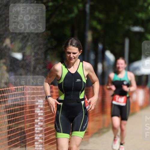 07.09.2025 - 19. Norderstedt Triathlon Michael Strokosch http://msf.ph/oto/8764442 07.09.2025 12:12:29 Laufen 148, 778 meine-sportfotos.de