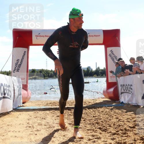 07.09.2025 - 19. Norderstedt Triathlon Luisa Fischer http://msf.ph/oto/8764449 07.09.2025 15:03:30 Schwimmen 927, 1409, 1415 meine-sportfotos.de
