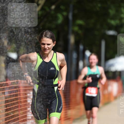 07.09.2025 - 19. Norderstedt Triathlon Michael Strokosch http://msf.ph/oto/8764456 07.09.2025 12:12:29 Laufen 148, 778 meine-sportfotos.de