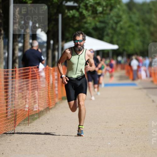 07.09.2025 - 19. Norderstedt Triathlon Michael Strokosch http://msf.ph/oto/8764469 07.09.2025 11:31:18 Laufen 196, 1171, 1198 meine-sportfotos.de