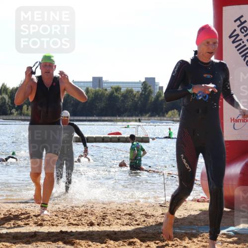 07.09.2025 - 19. Norderstedt Triathlon Luisa Fischer http://msf.ph/oto/8764474 07.09.2025 15:03:42 Schwimmen 1435, 1533, 1534 meine-sportfotos.de