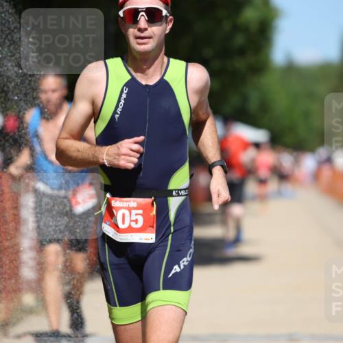 07.09.2025 - 19. Norderstedt Triathlon Michael Strokosch http://msf.ph/oto/8764480 07.09.2025 13:19:59 Laufen 161, 205, 808, 1321, 1397 meine-sportfotos.de