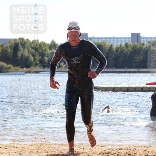07.09.2025 - 19. Norderstedt Triathlon Luisa Fischer http://msf.ph/oto/8764509 07.09.2025 15:03:46 Schwimmen 914, 1435, 1533, 1534 meine-sportfotos.de