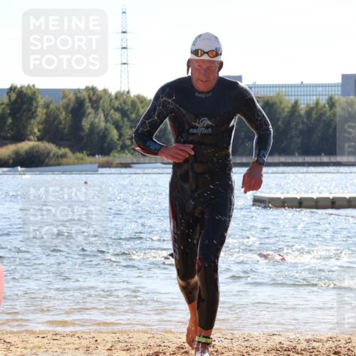 07.09.2025 - 19. Norderstedt Triathlon Luisa Fischer http://msf.ph/oto/8764513 07.09.2025 15:03:46 Schwimmen 914, 1435, 1533, 1534 meine-sportfotos.de