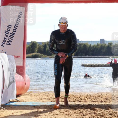 07.09.2025 - 19. Norderstedt Triathlon Luisa Fischer http://msf.ph/oto/8764524 07.09.2025 15:03:47 Schwimmen 914, 1435, 1533, 1534 meine-sportfotos.de