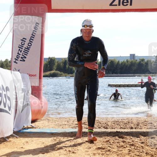 07.09.2025 - 19. Norderstedt Triathlon Luisa Fischer http://msf.ph/oto/8764528 07.09.2025 15:03:47 Schwimmen 914, 1435, 1533, 1534 meine-sportfotos.de