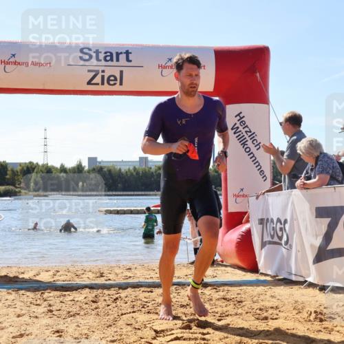 07.09.2025 - 19. Norderstedt Triathlon Luisa Fischer http://msf.ph/oto/8764535 07.09.2025 12:32:15 Schwimmen 179, 1388 meine-sportfotos.de