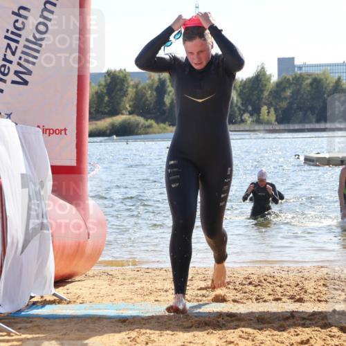 07.09.2025 - 19. Norderstedt Triathlon Luisa Fischer http://msf.ph/oto/8764568 07.09.2025 15:03:51 Schwimmen 913, 914, 1435, 1533, 1534 meine-sportfotos.de
