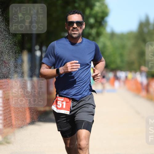 07.09.2025 - 19. Norderstedt Triathlon Michael Strokosch http://msf.ph/oto/8764570 07.09.2025 12:58:26 Laufen 194, 227, 251 meine-sportfotos.de