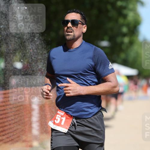 07.09.2025 - 19. Norderstedt Triathlon Michael Strokosch http://msf.ph/oto/8764587 07.09.2025 12:58:26 Laufen 194, 227, 251 meine-sportfotos.de