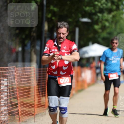 07.09.2025 - 19. Norderstedt Triathlon Michael Strokosch http://msf.ph/oto/8764588 07.09.2025 12:12:44 Laufen 136, 800, 846 meine-sportfotos.de