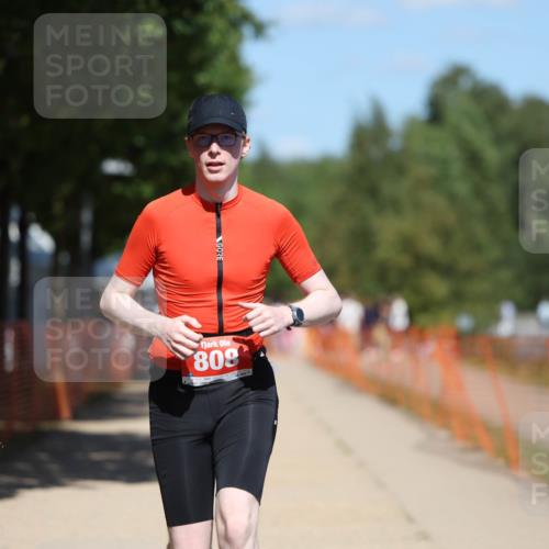 07.09.2025 - 19. Norderstedt Triathlon Michael Strokosch http://msf.ph/oto/8764593 07.09.2025 13:20:05 Laufen 798, 808 meine-sportfotos.de