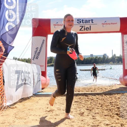 07.09.2025 - 19. Norderstedt Triathlon Luisa Fischer http://msf.ph/oto/8764596 07.09.2025 15:03:53 Schwimmen 913, 914, 1435, 1533, 1534 meine-sportfotos.de