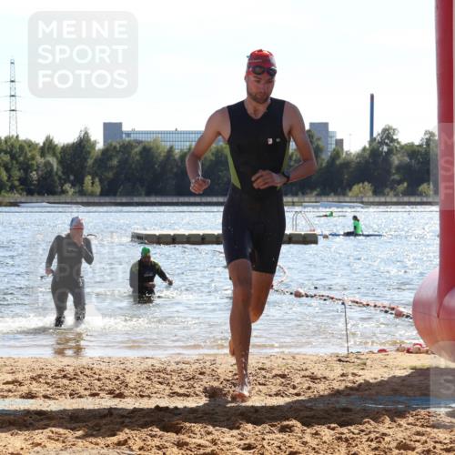 07.09.2025 - 19. Norderstedt Triathlon Luisa Fischer http://msf.ph/oto/8764619 07.09.2025 15:03:56 Schwimmen 913, 914, 1435, 1528 meine-sportfotos.de