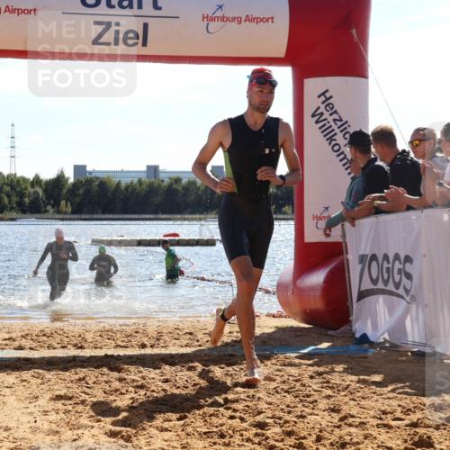 07.09.2025 - 19. Norderstedt Triathlon Luisa Fischer http://msf.ph/oto/8764629 07.09.2025 15:03:56 Schwimmen 913, 914, 1435, 1528 meine-sportfotos.de