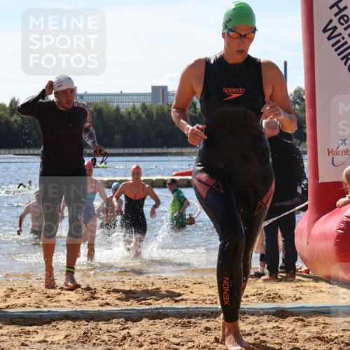 07.09.2025 - 19. Norderstedt Triathlon Luisa Fischer http://msf.ph/oto/8764644 07.09.2025 12:33:49 Schwimmen 232, 331, 799, 1389 meine-sportfotos.de