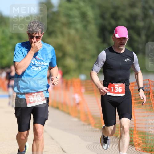 07.09.2025 - 19. Norderstedt Triathlon Michael Strokosch http://msf.ph/oto/8764653 07.09.2025 12:12:47 Laufen 136, 800, 846 meine-sportfotos.de
