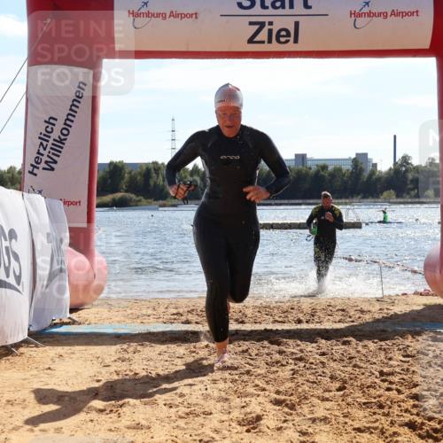 07.09.2025 - 19. Norderstedt Triathlon Luisa Fischer http://msf.ph/oto/8764655 07.09.2025 15:04:02 Schwimmen 870, 913, 914, 1528 meine-sportfotos.de