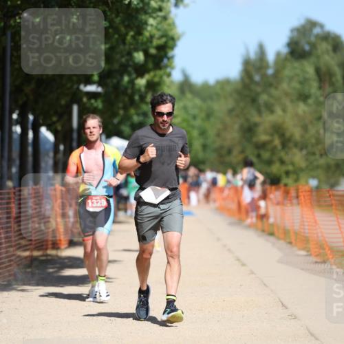 07.09.2025 - 19. Norderstedt Triathlon Michael Strokosch http://msf.ph/oto/8764658 07.09.2025 12:58:33 Laufen 194, 1212, 1290, 1329 meine-sportfotos.de