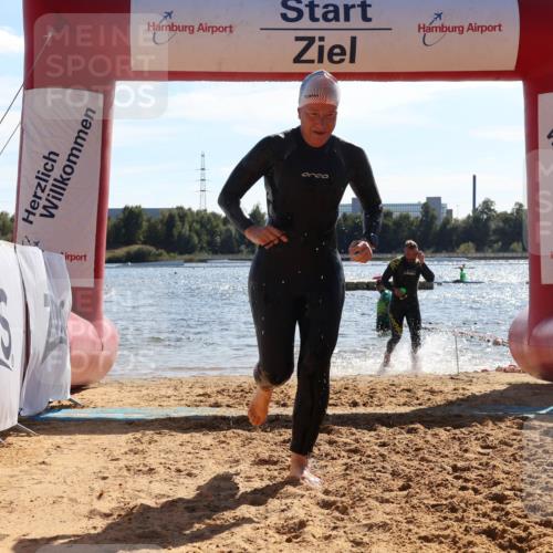 07.09.2025 - 19. Norderstedt Triathlon Luisa Fischer http://msf.ph/oto/8764660 07.09.2025 15:04:02 Schwimmen 870, 913, 914, 1528 meine-sportfotos.de