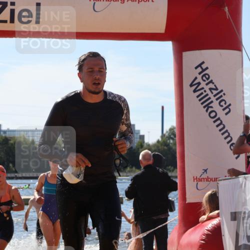 07.09.2025 - 19. Norderstedt Triathlon Luisa Fischer http://msf.ph/oto/8764672 07.09.2025 12:33:51 Schwimmen 232, 331, 799, 1299, 1354, 1389 meine-sportfotos.de