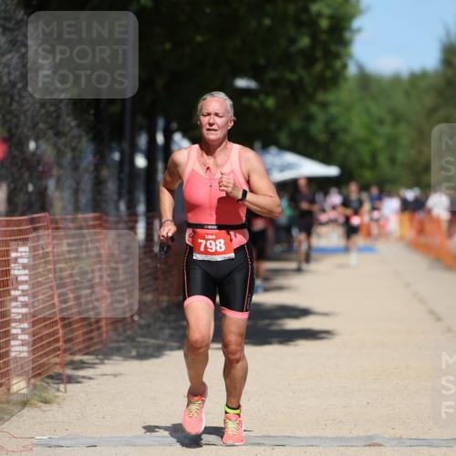 07.09.2025 - 19. Norderstedt Triathlon Michael Strokosch http://msf.ph/oto/8764676 07.09.2025 13:20:09 Laufen 781, 798 meine-sportfotos.de
